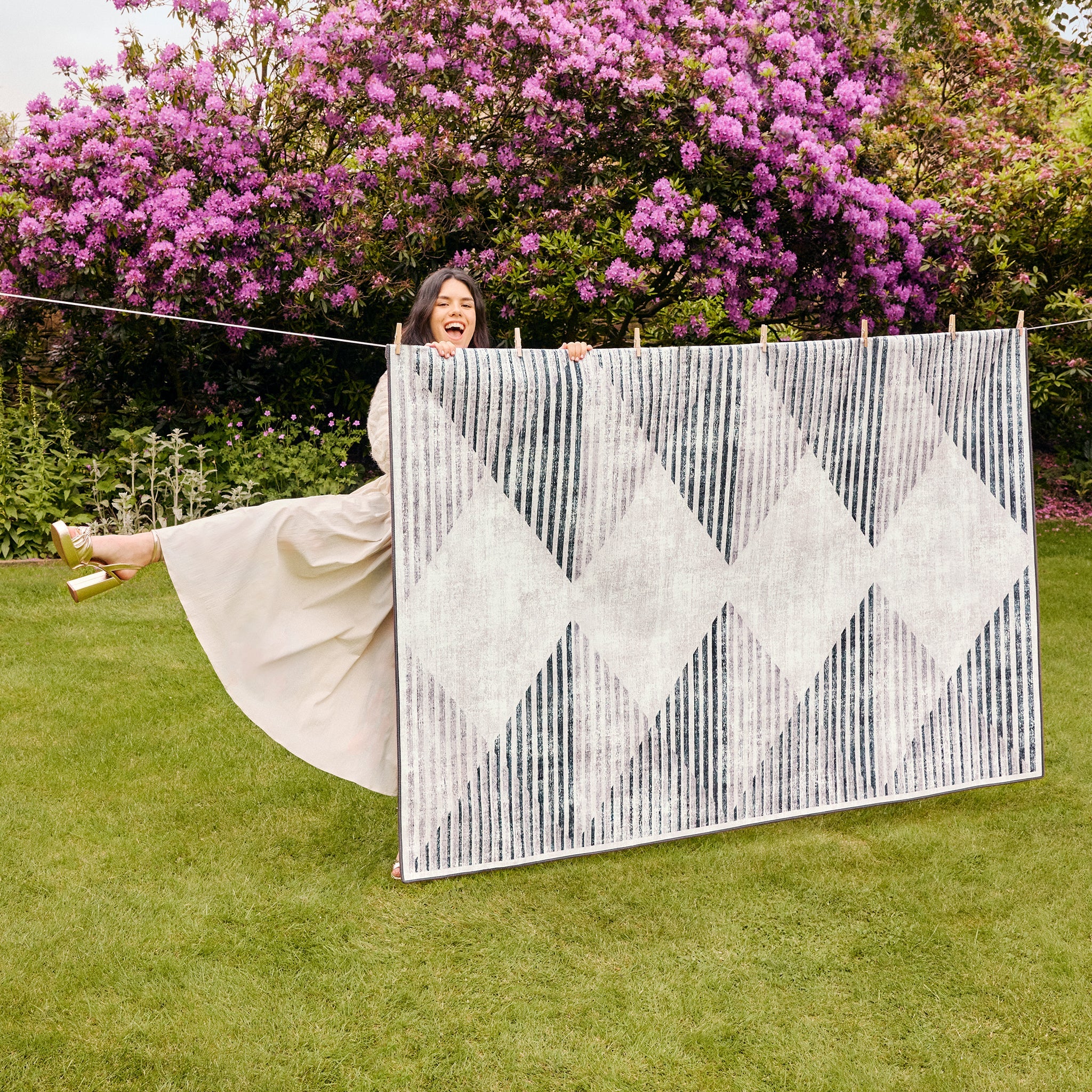 Chevron Charcoal Eco-Washable Rug - Image 2