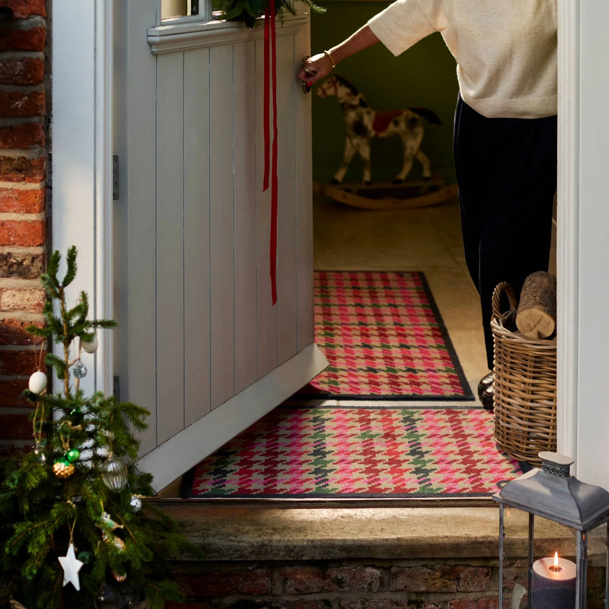 Designer 27 Houndstooth Doormat - Image 3