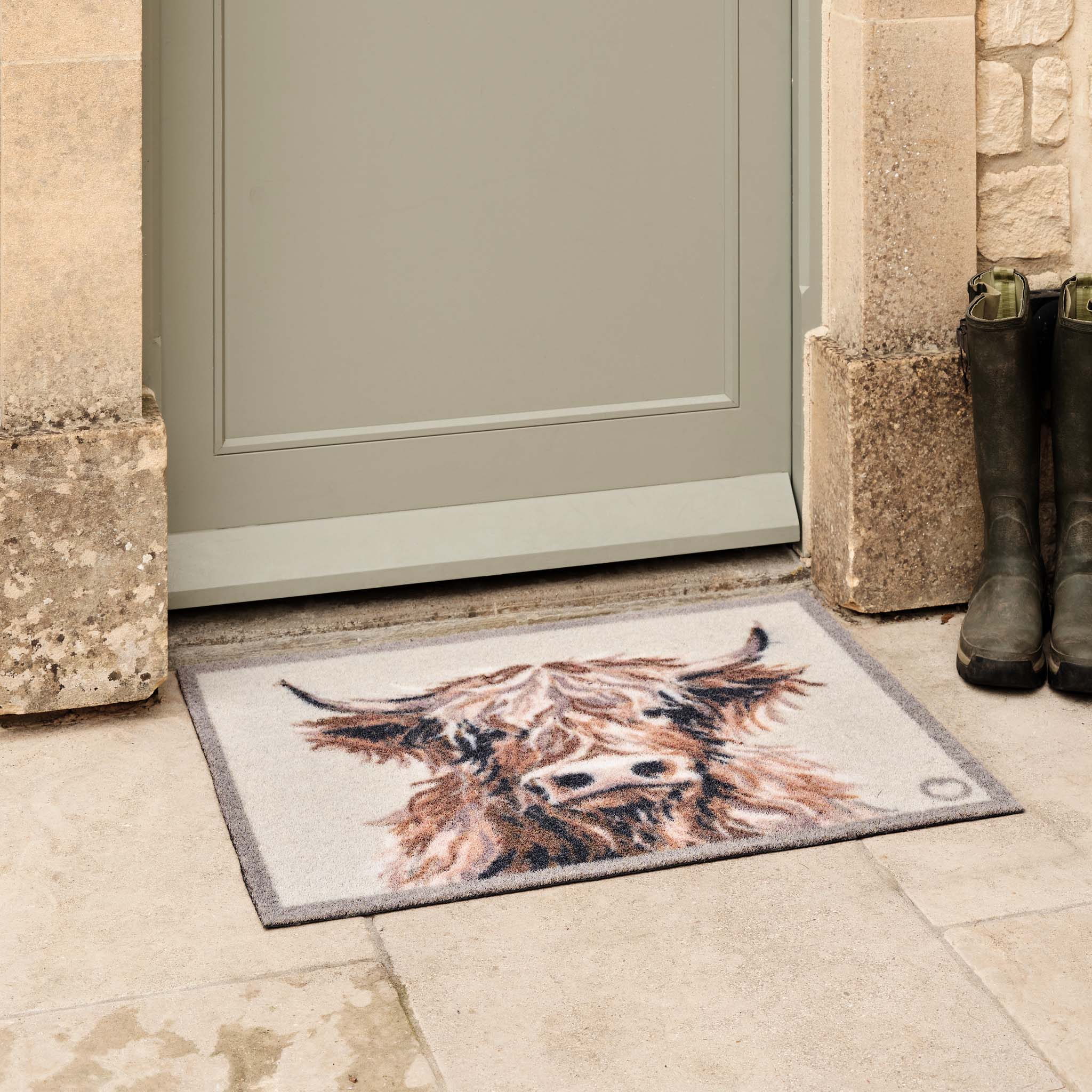 Heritage Highland Cow Outdoor Doormat - Image 2