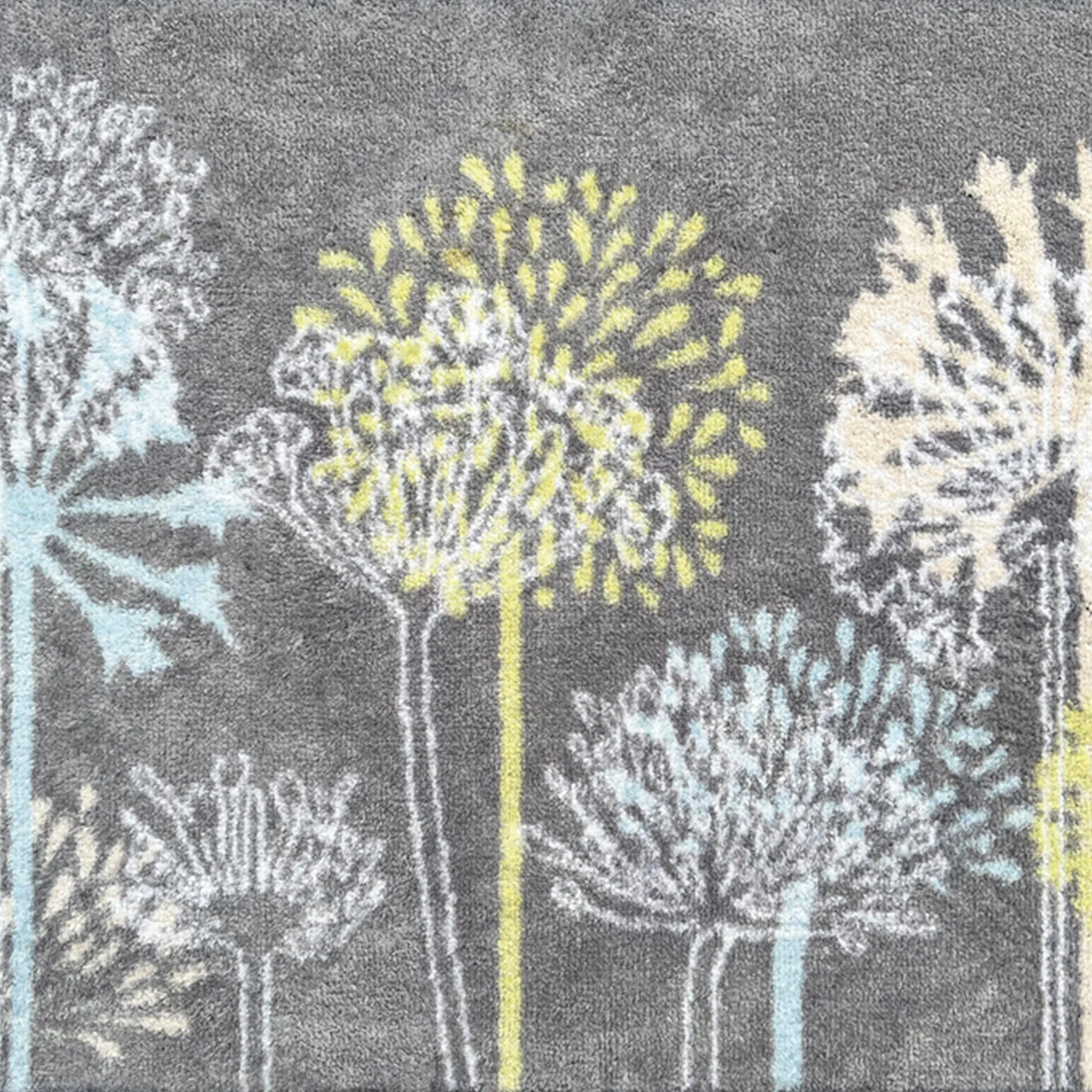 Nature 17 Dandelions Grey Runner - Image 4