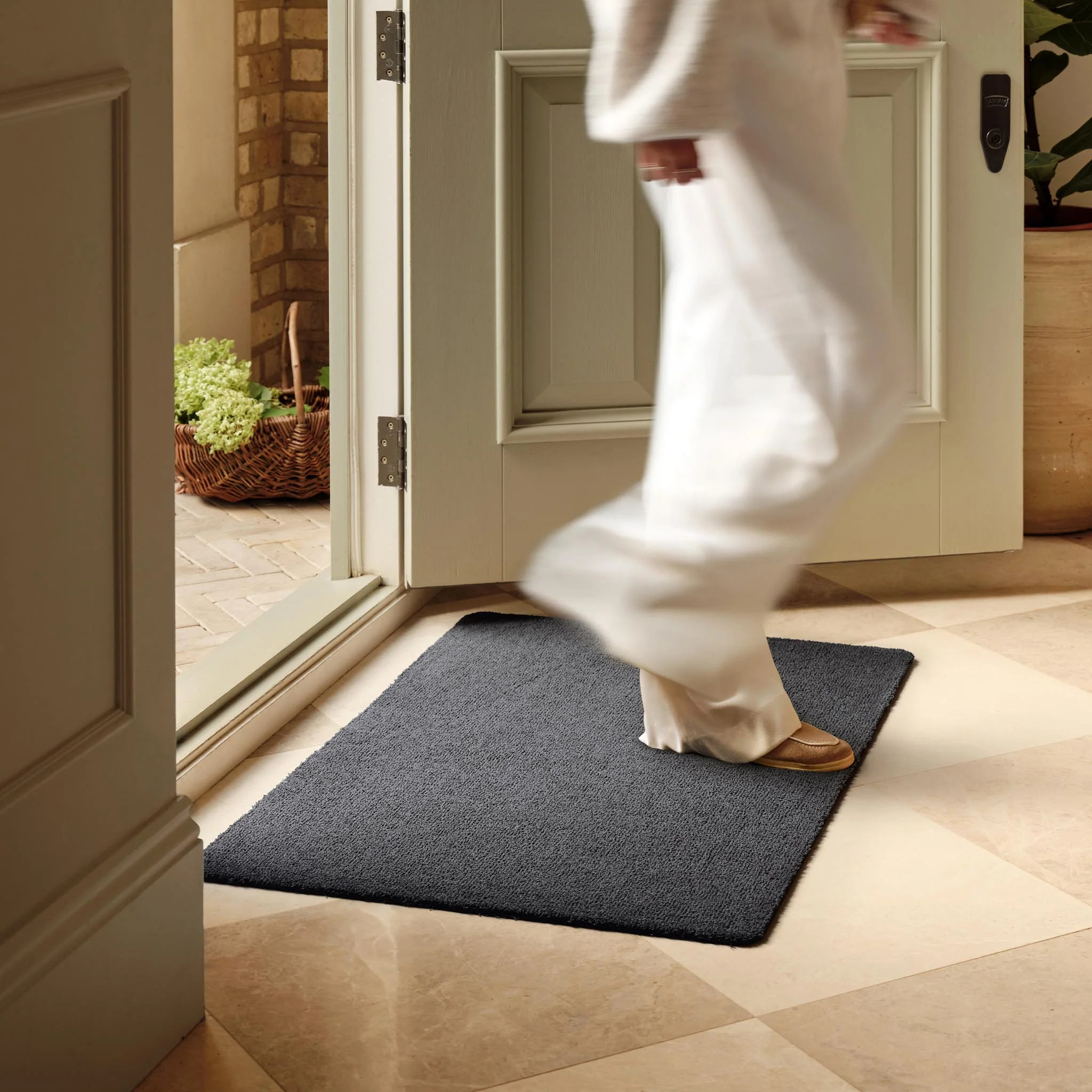 Sense Charcoal Washable Doormat - Image 3