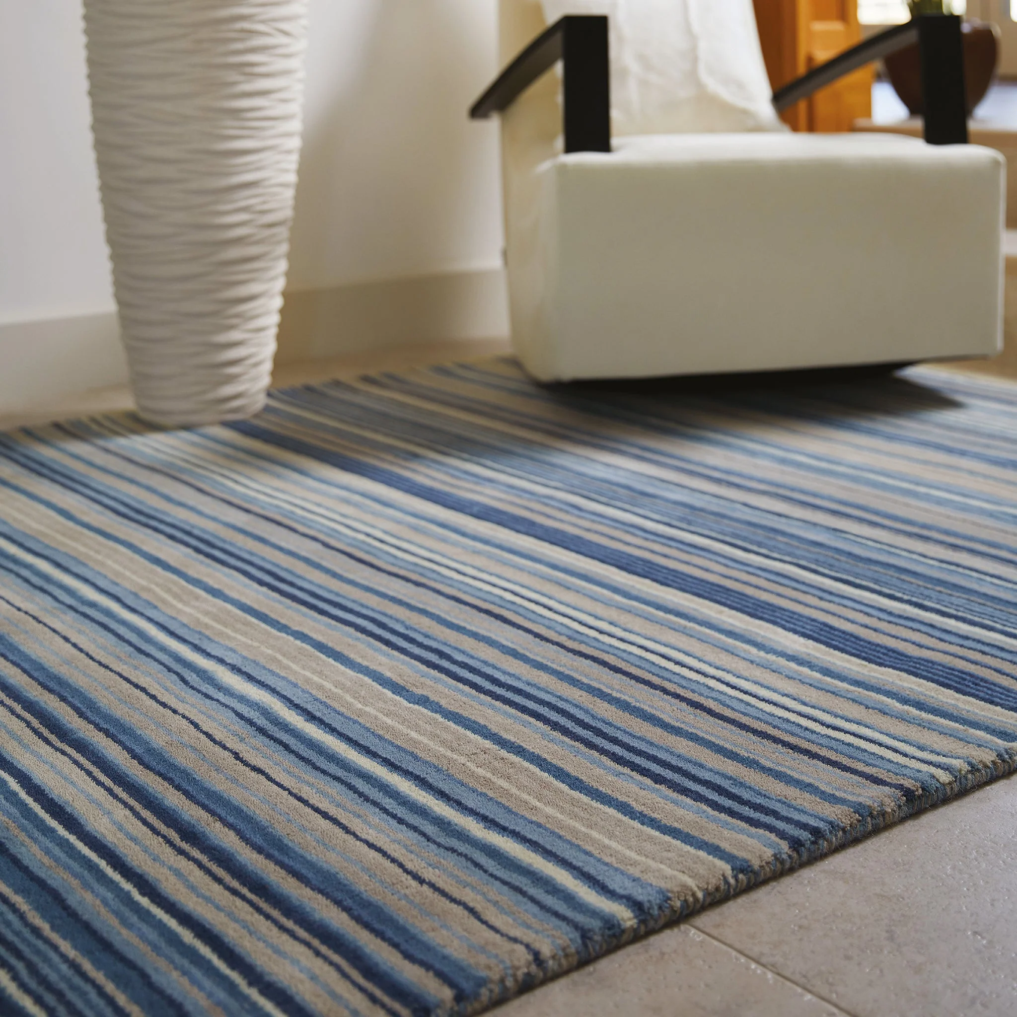 Fine Stripes Rug Blue/Beige - Image 3