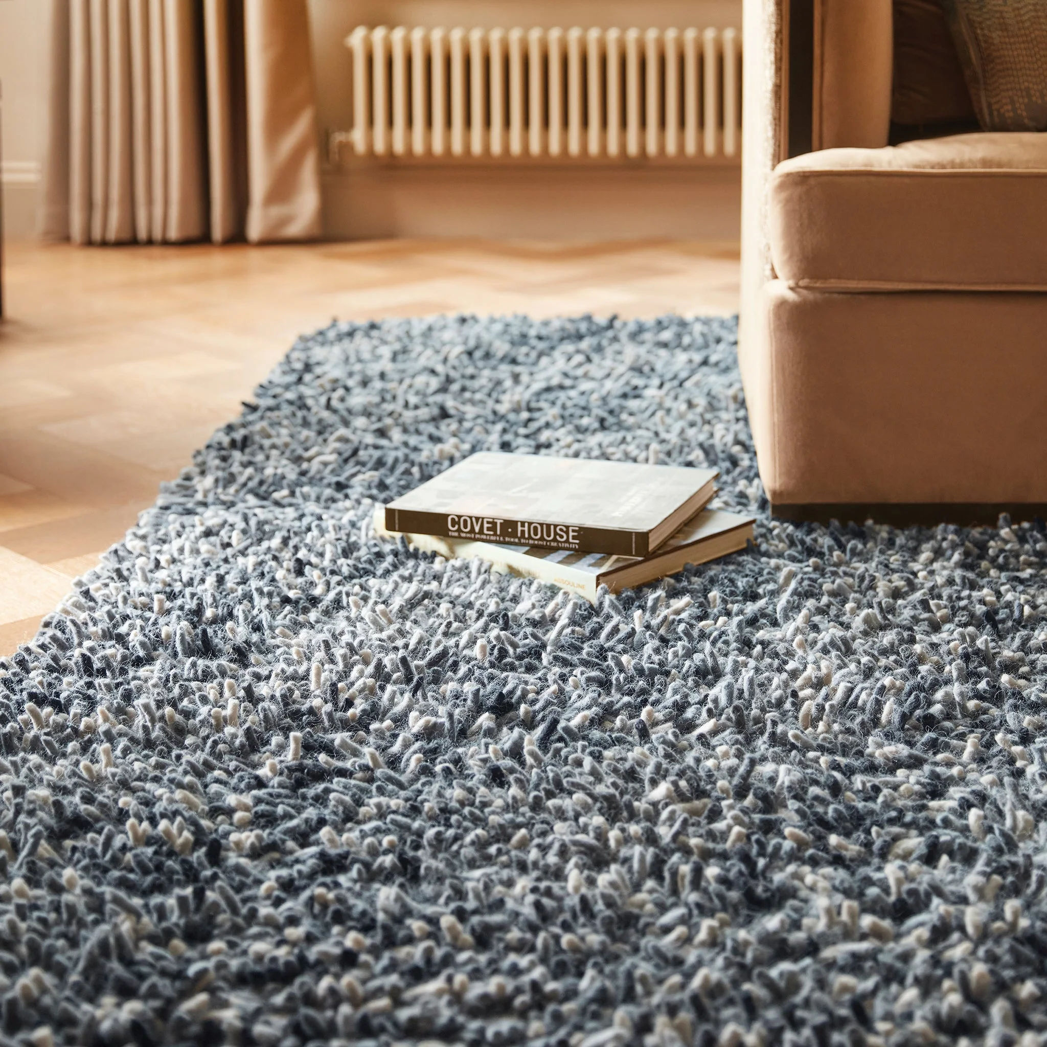 Rocks Shaggy Wool Rug Grey - Image 3