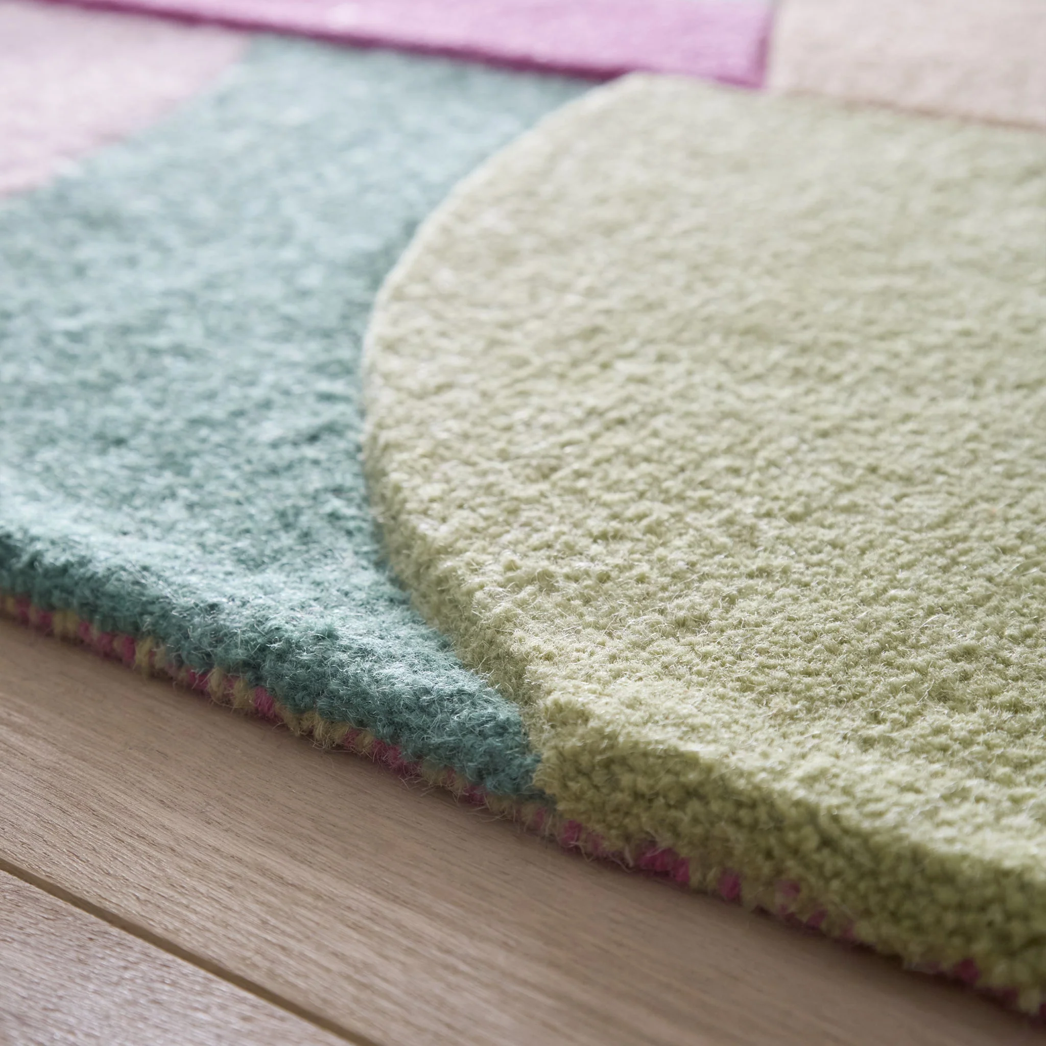 Retro Deco Rug Pink - Image 3