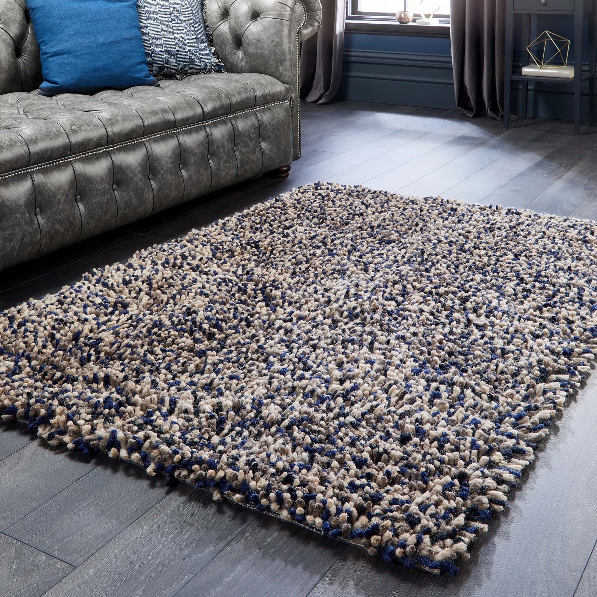 Rocks Shaggy Wool Rug Navy - Image 5
