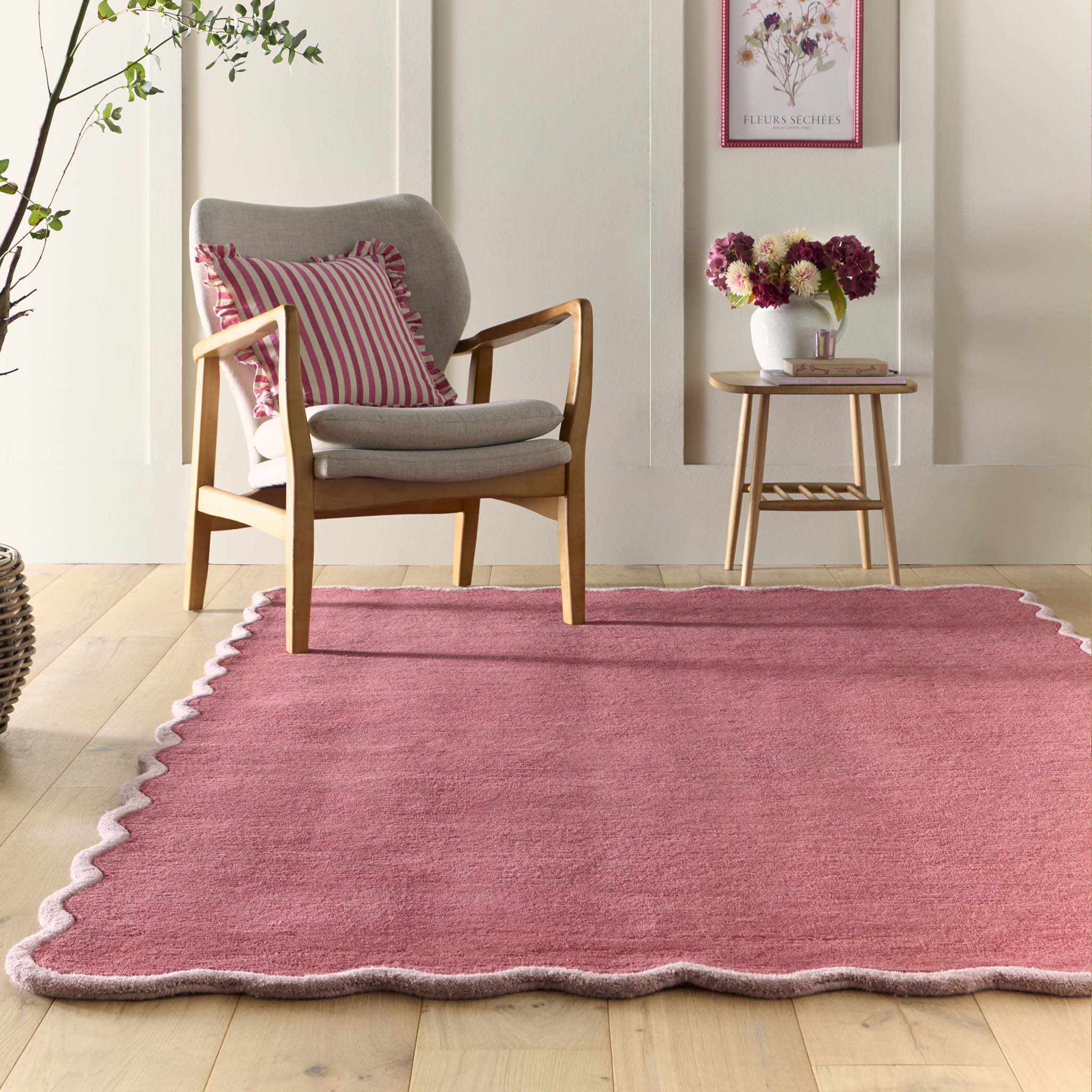 Scalloped Elsie Rug Coral/Lilac - Image 2