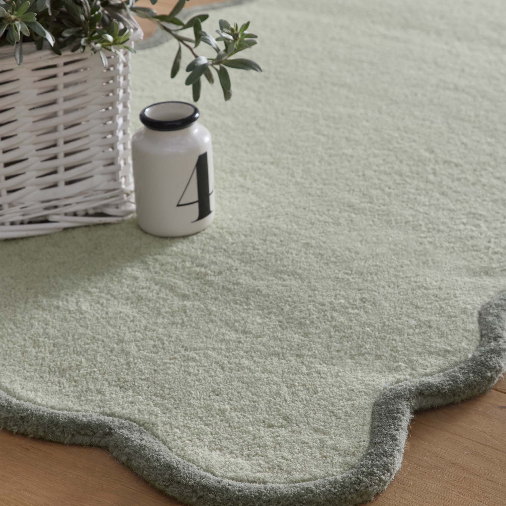 Scalloped Elsie Sage\Segrass Runner - Image 3